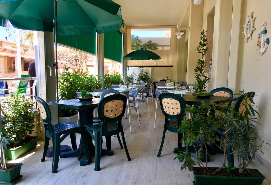 Lungomare Hotel Marina di Cecina Extérieur photo